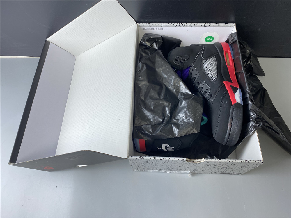 Air Jordan 5 Retro Top 3 CZ1786-001