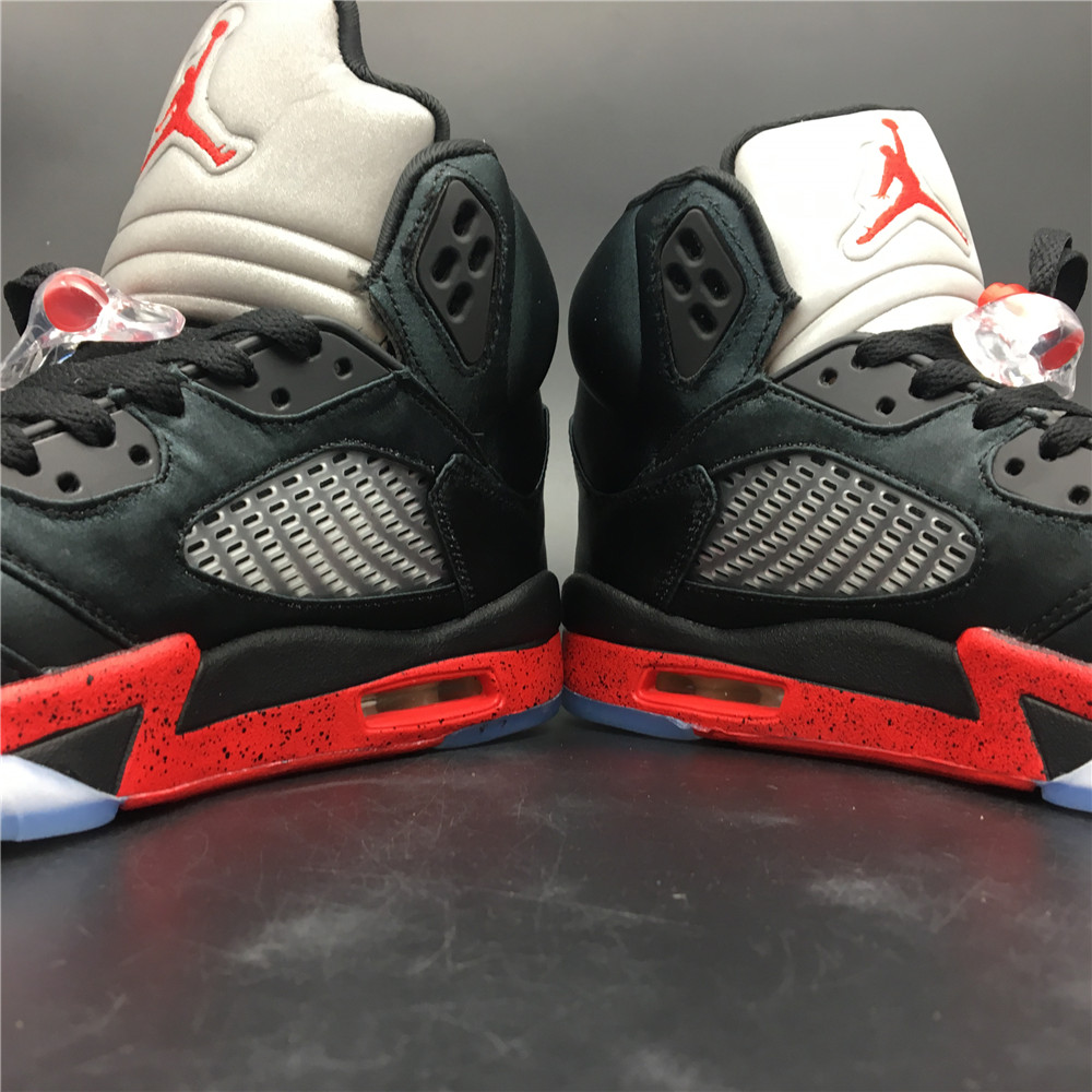 Air Jordan 5 Retro Satin Bred - 136027-006