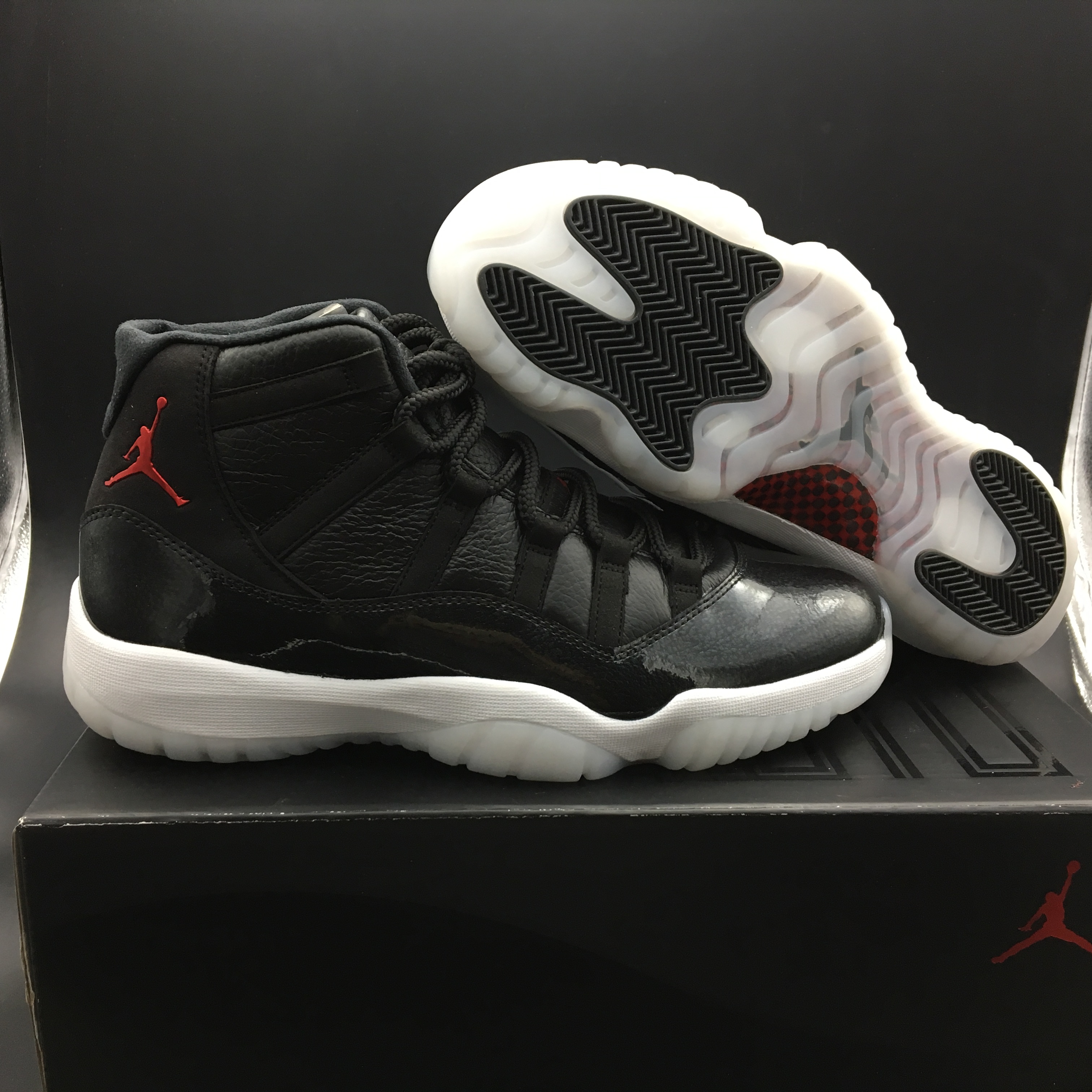 Air Jordan 11 Retro 72-10 378037-002