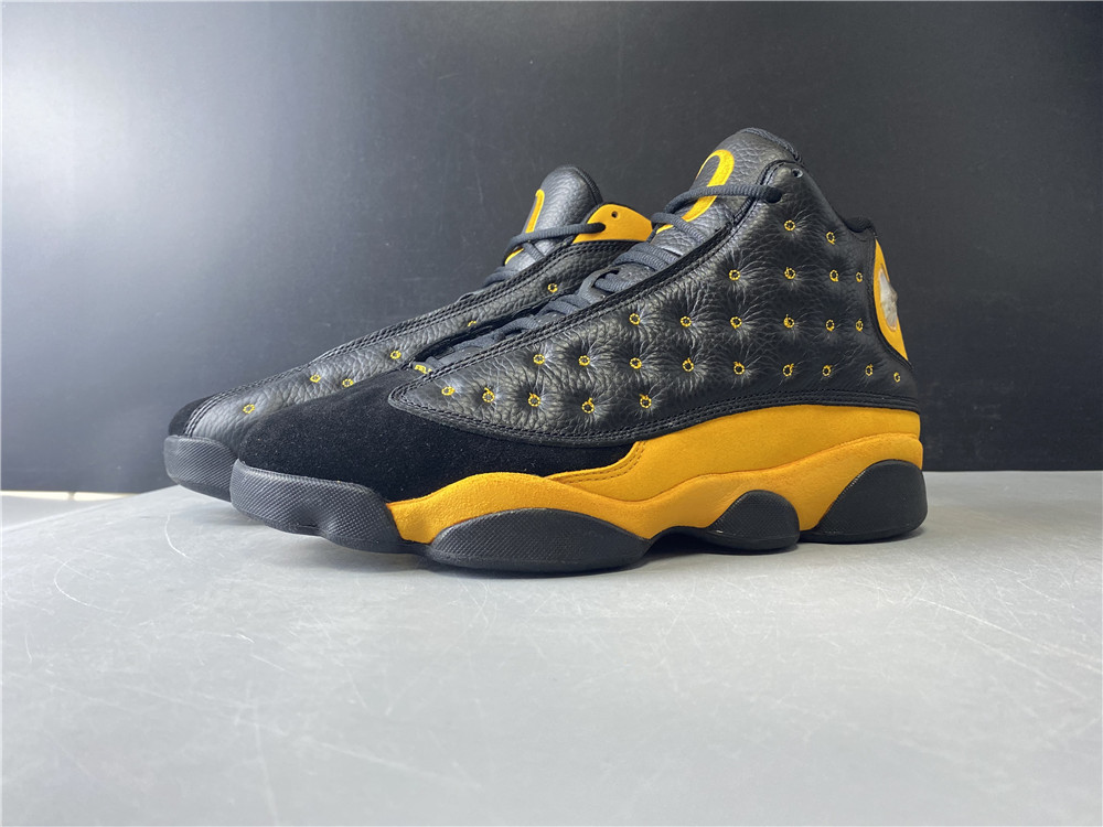 Air Jordan 13 Retro PE OREGON DUCKS AR4390-035