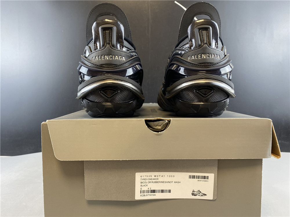 Blncig 5.0 Tyrex All Black Item No 617517W2TA11000