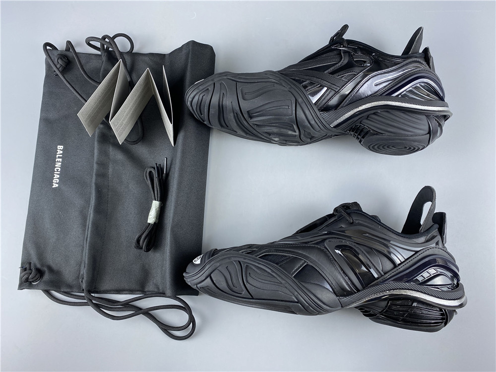 Blncig 5.0 Tyrex All Black Item No 617517W2TA11000