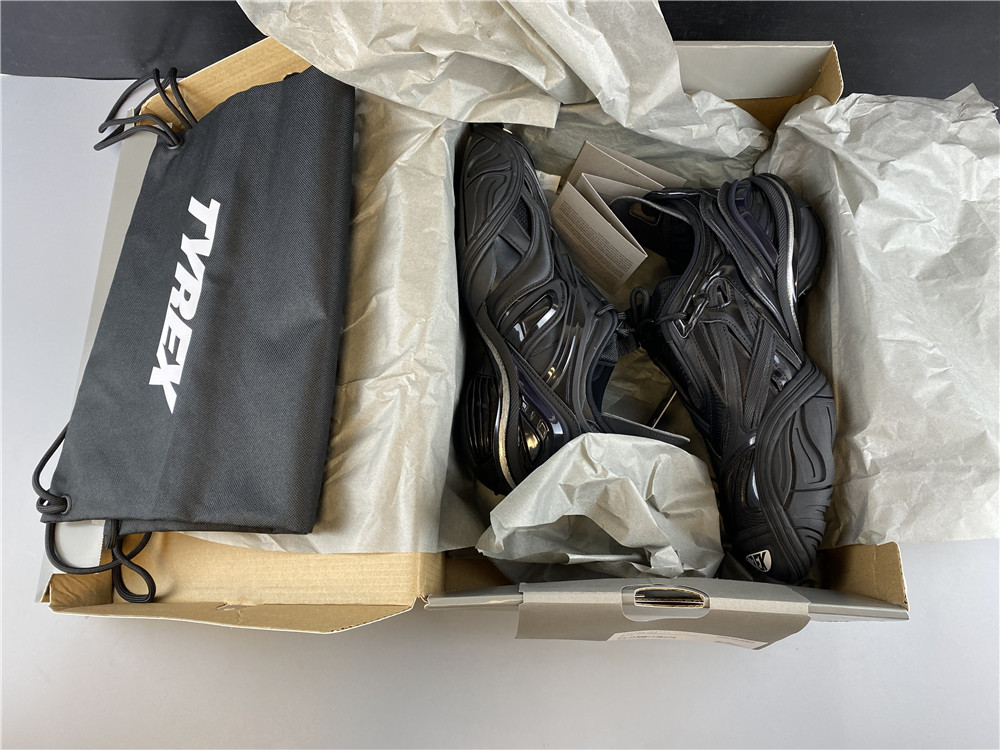 Blncig 5.0 Tyrex All Black Item No 617517W2TA11000