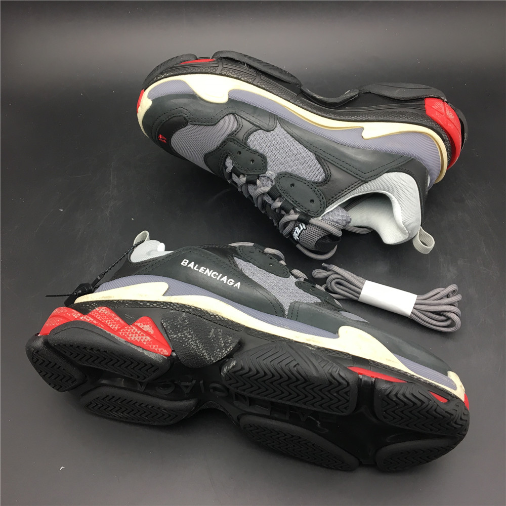Blncig Triple S Black Grey Red