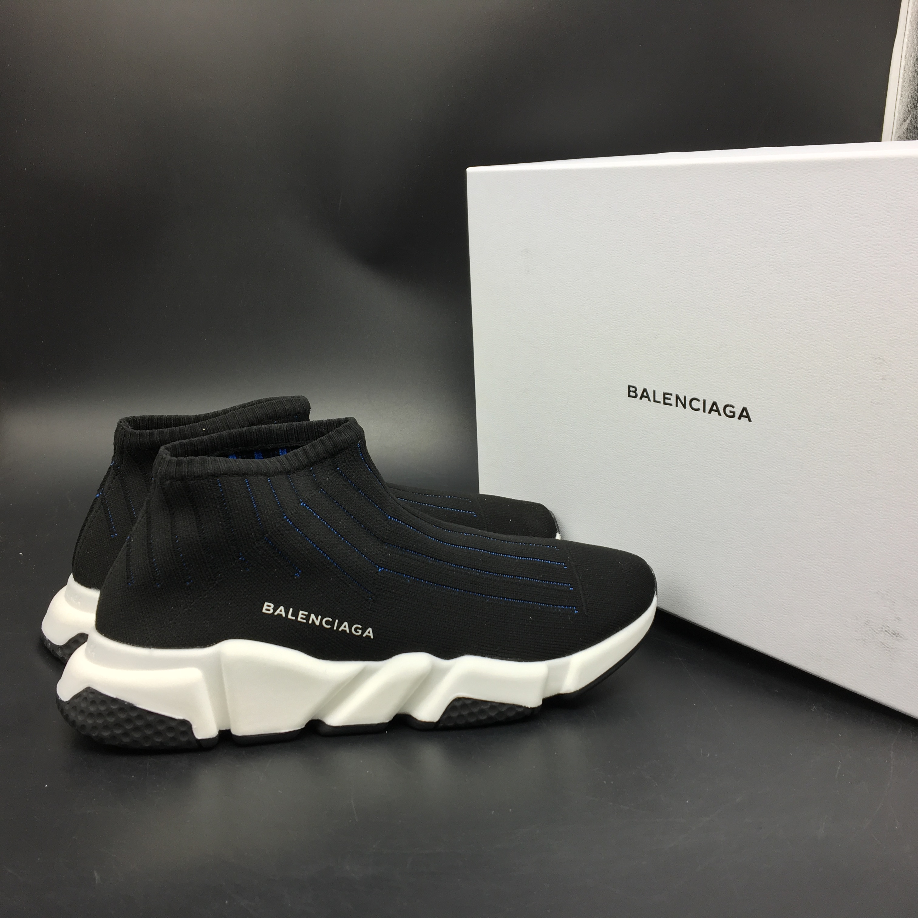 Blncig Black Blue White 458653-W50G0-1000