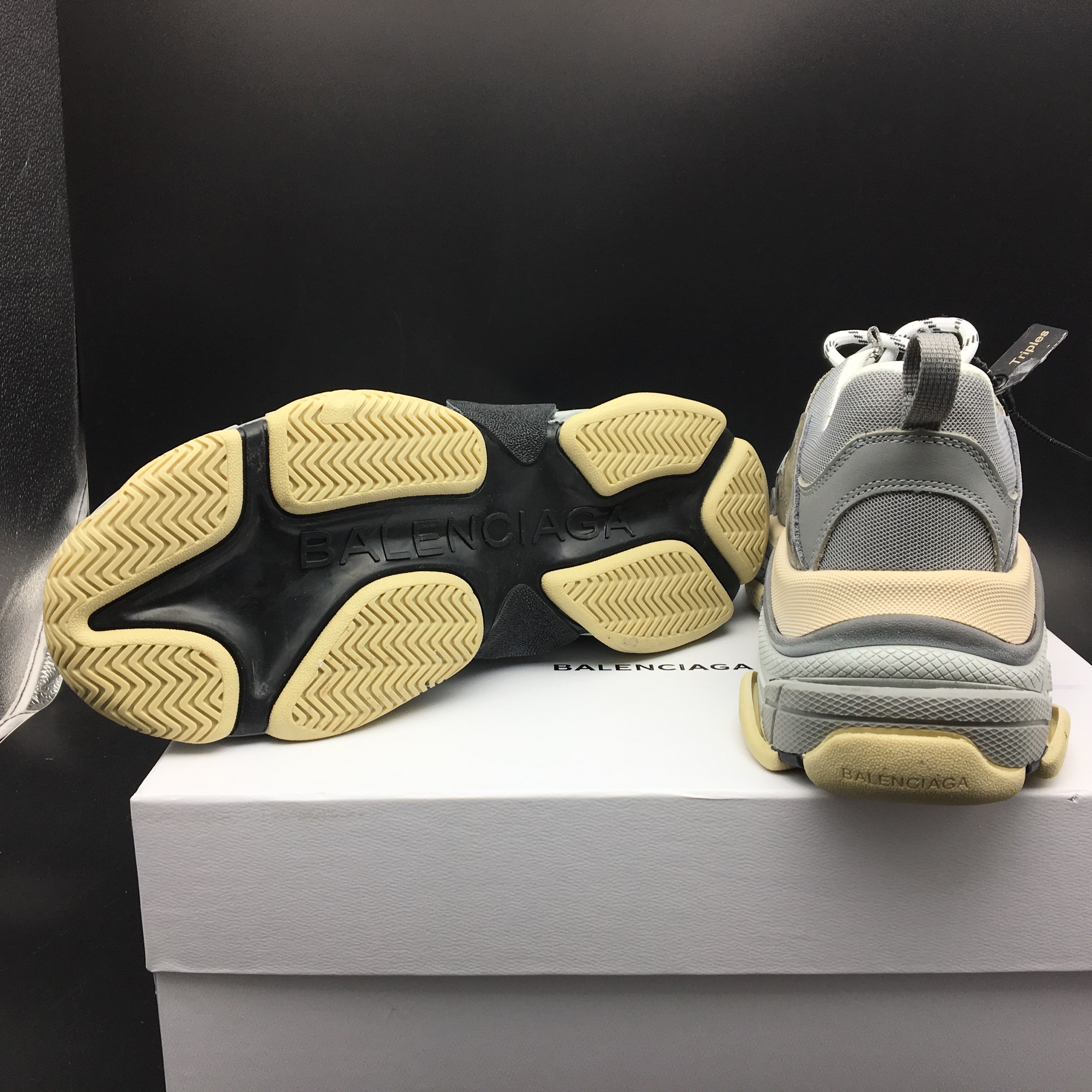 Blncig Triple S Split Black Grey