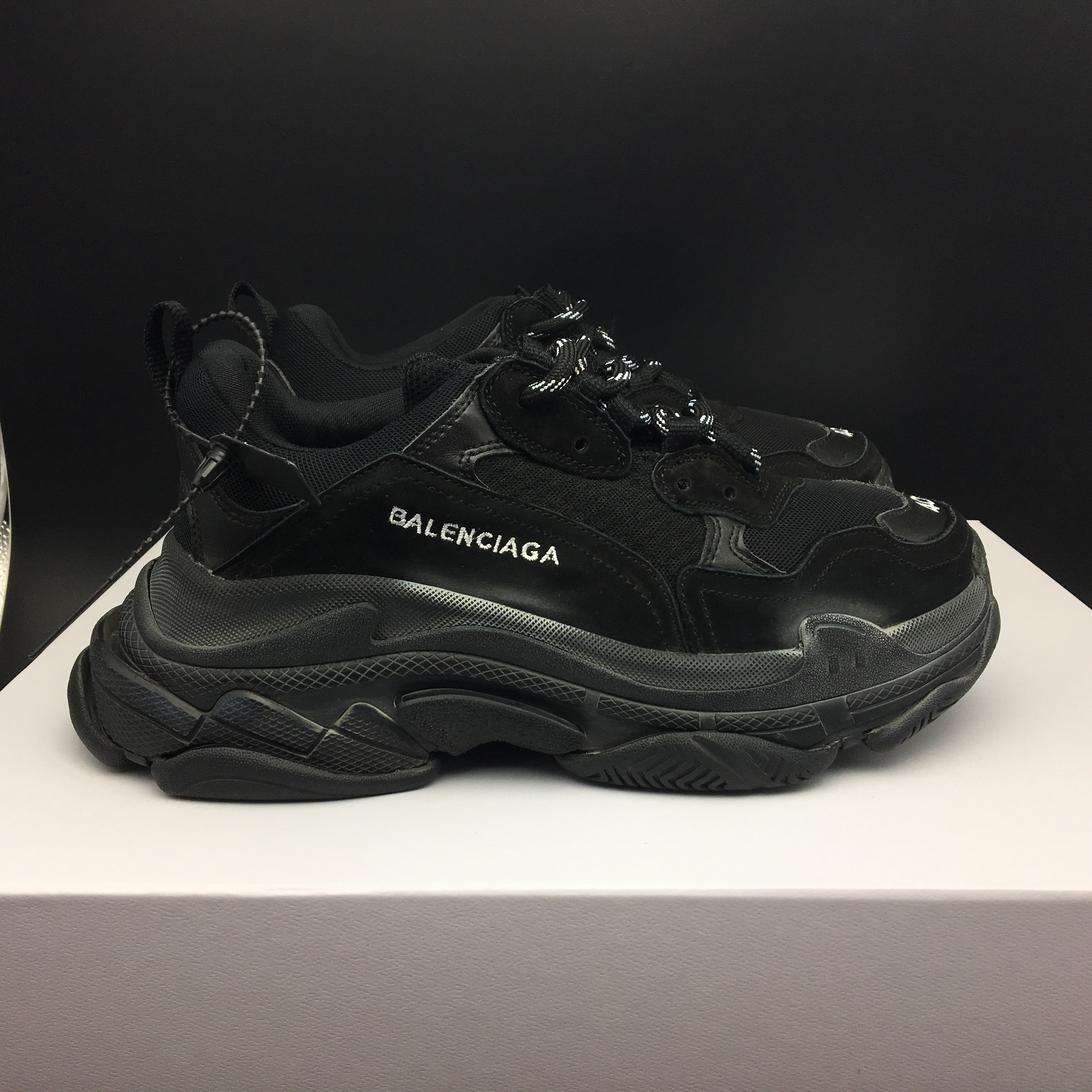 Blncig Triple S Triple Black 172342F128017