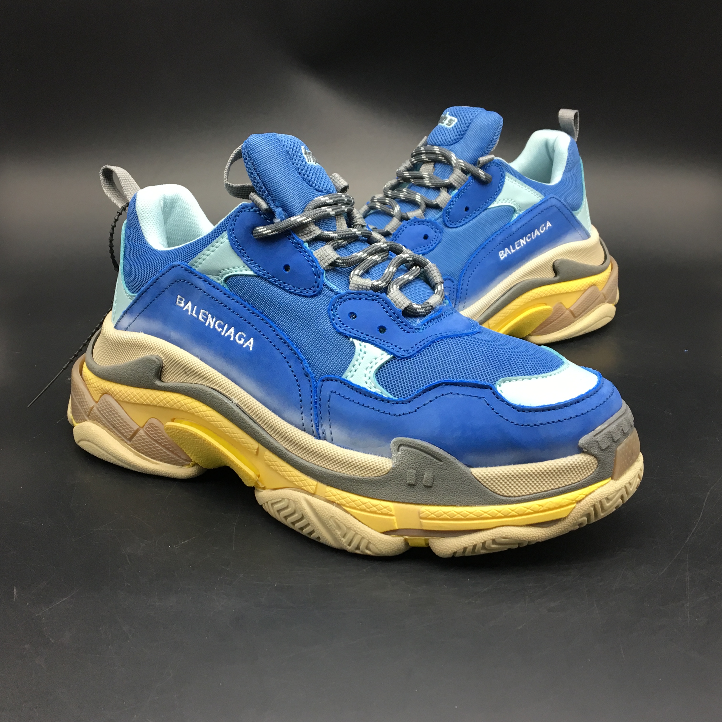 Blncig Triple S SSense 172342M237004