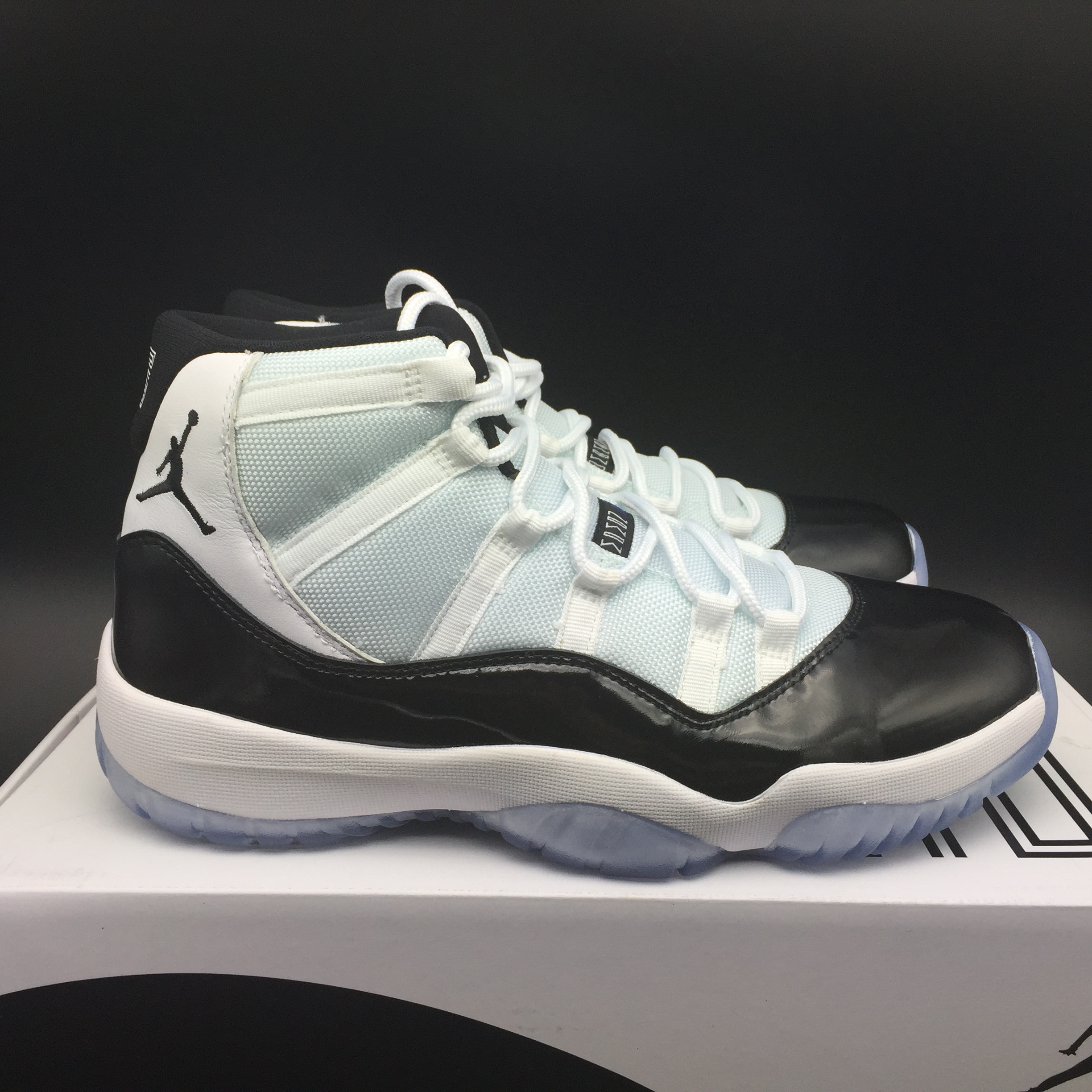 Air Jordan 11 White and Black