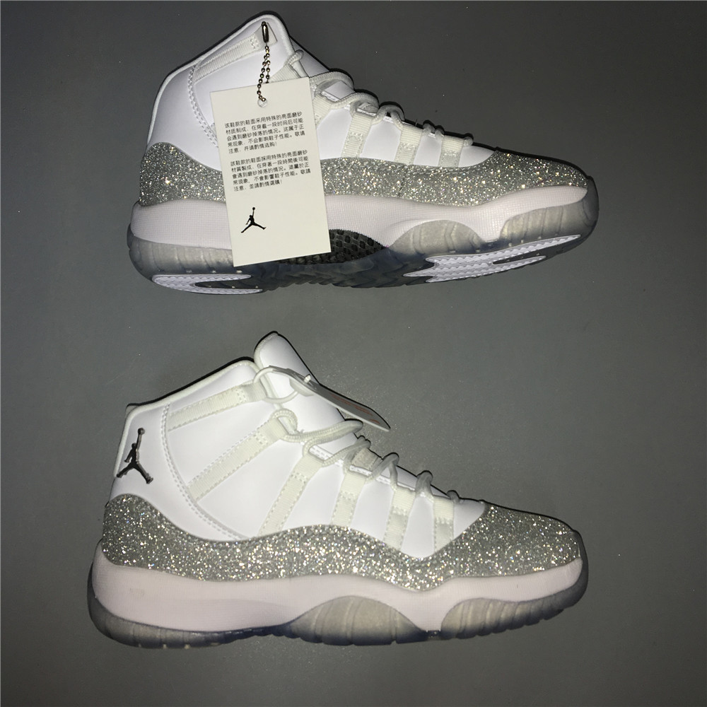 Air Jordan 11 WMNS Metallic Silver