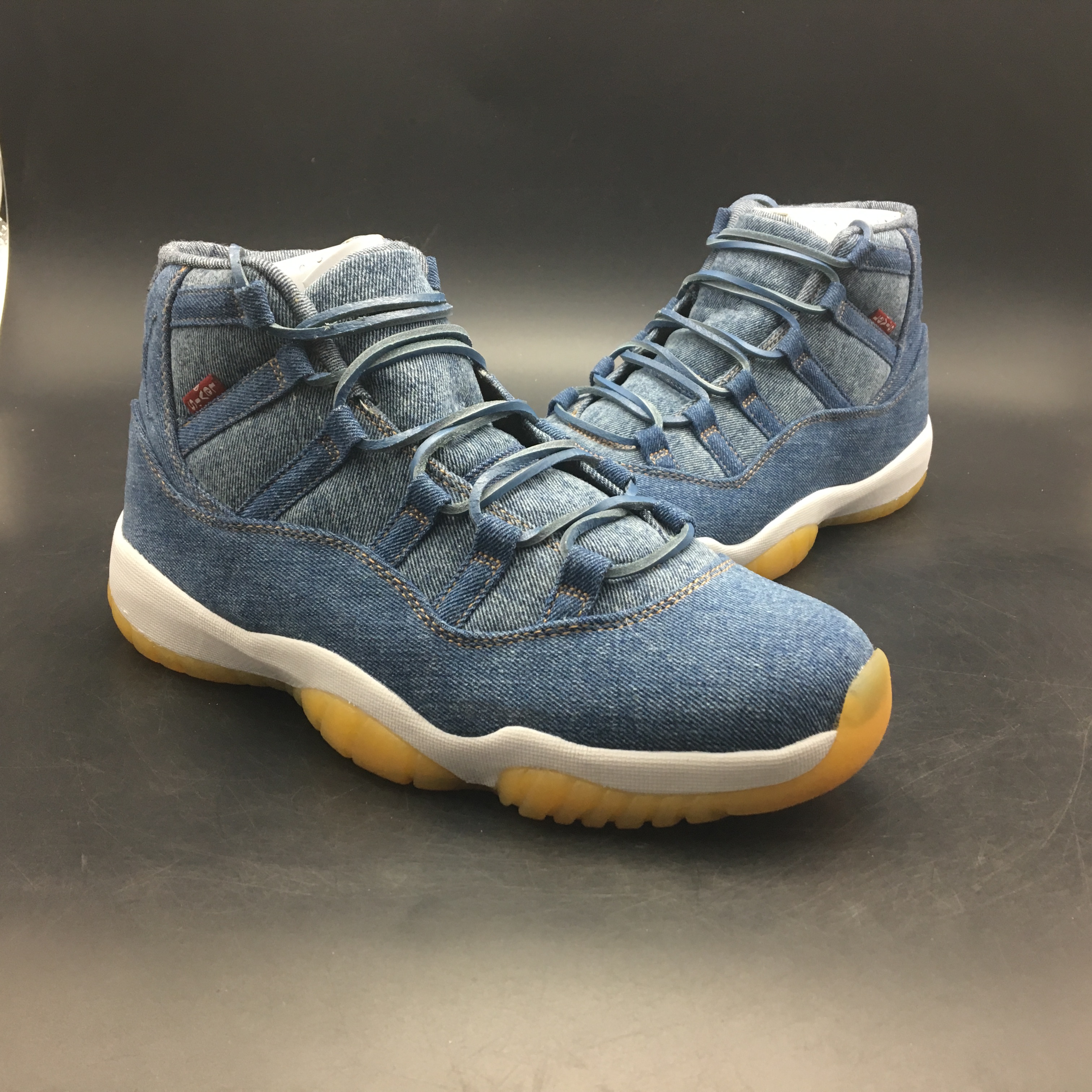 Air Jordan 11 Levis 914433-401