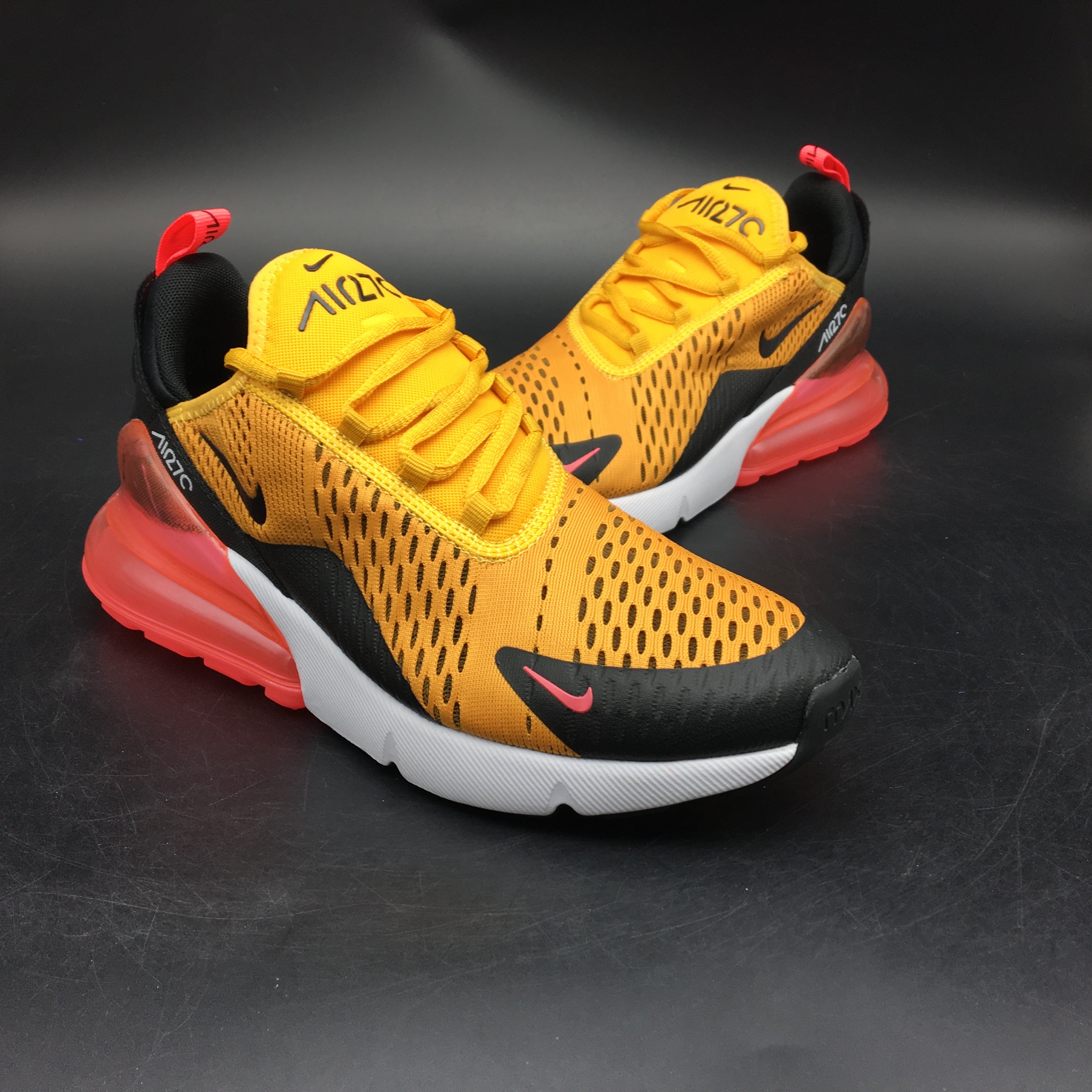 Nike Air Max 270 University Gold  AH8050-004