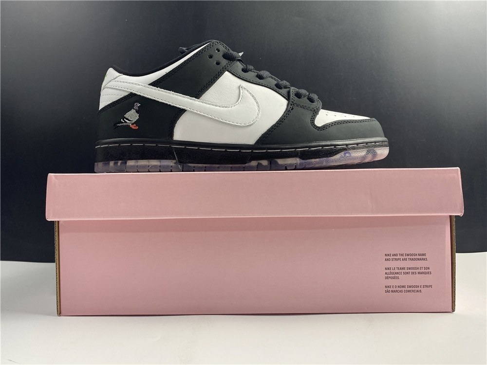 Nike SB Dunk Low Staple Panda Pigeon BV1310-013