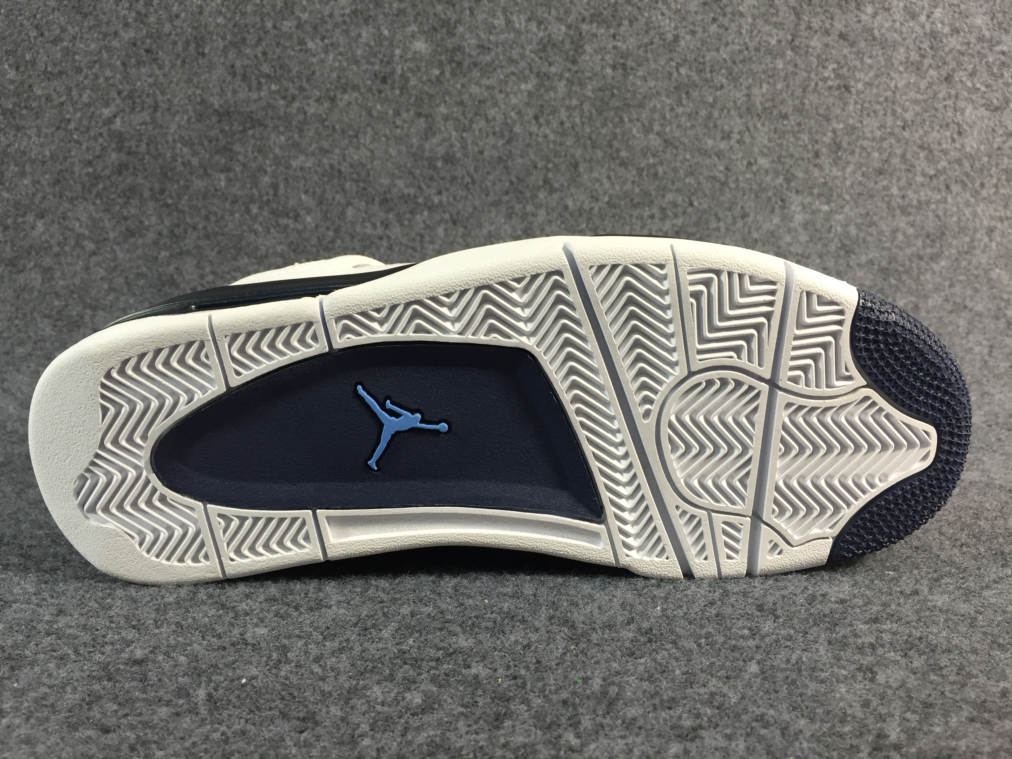 Air Jordan 4 Columbia 314254-107