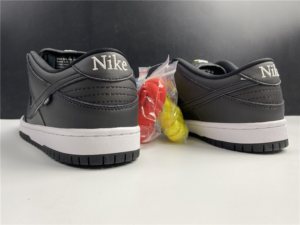 Nike SB Dunk Low Civilist CZ5123-001