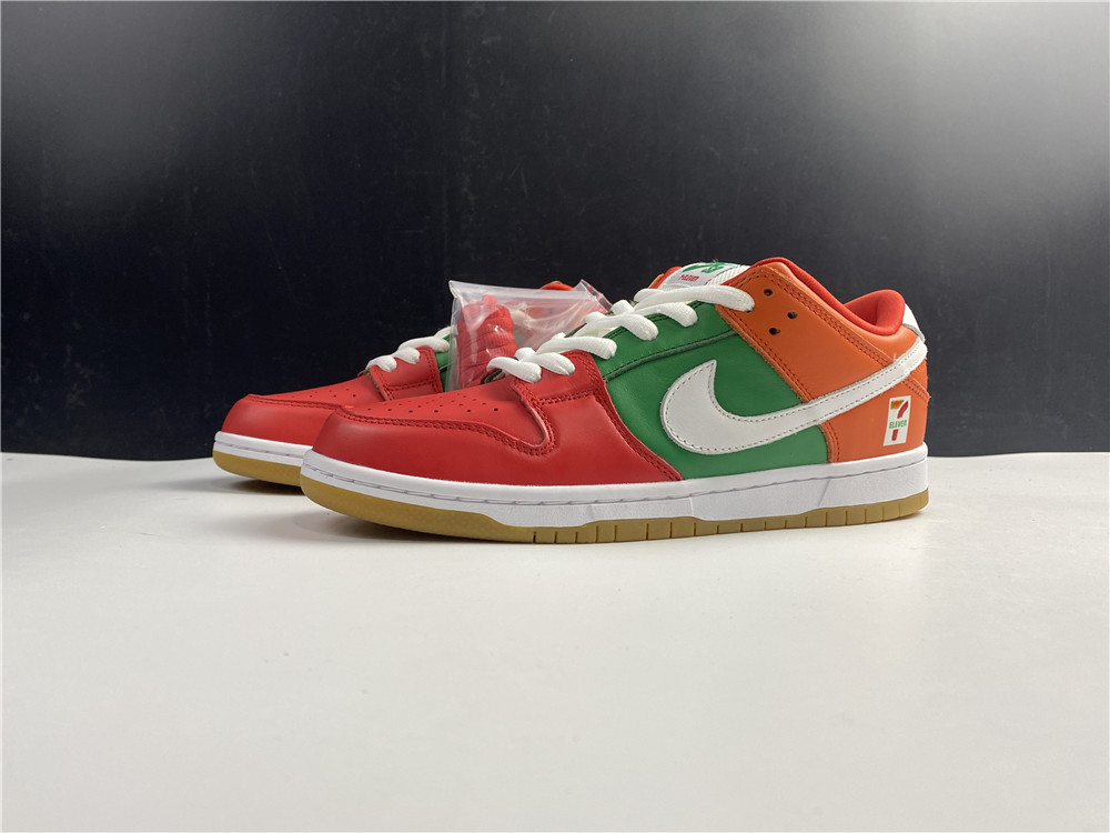 Nike SB Dunk Low 7 Eleven CZ5130-600