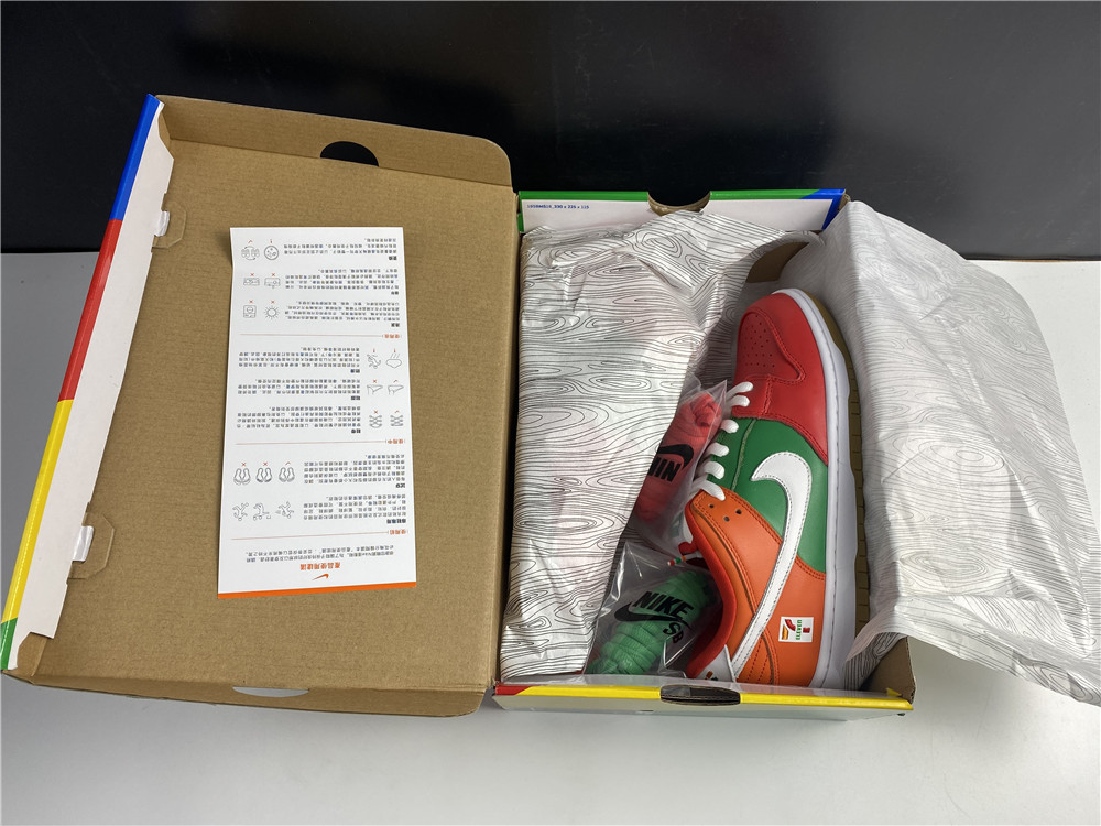 Nike SB Dunk Low 7 Eleven CZ5130-600