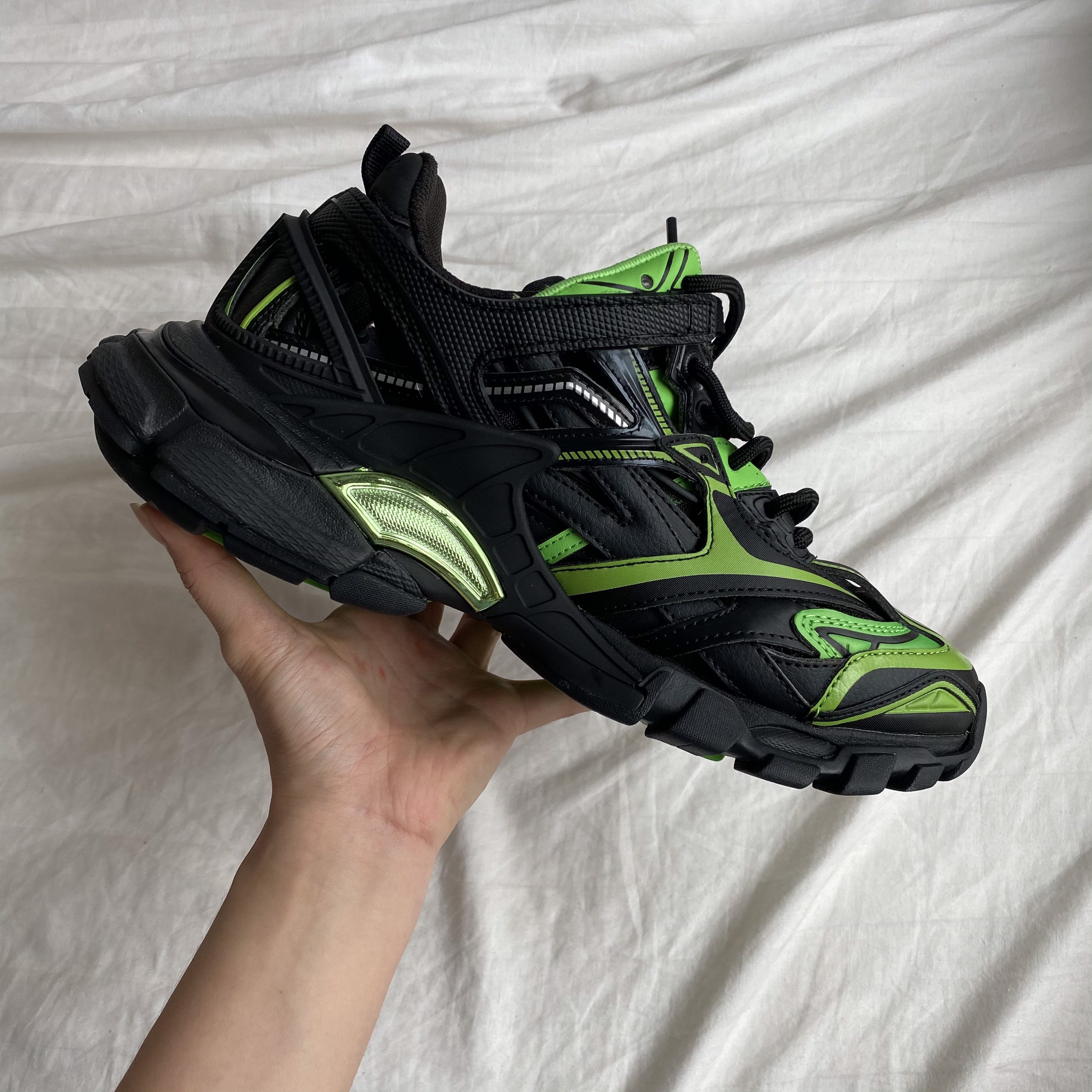 Blncig Track 2 Black Green 568614W2GN31086