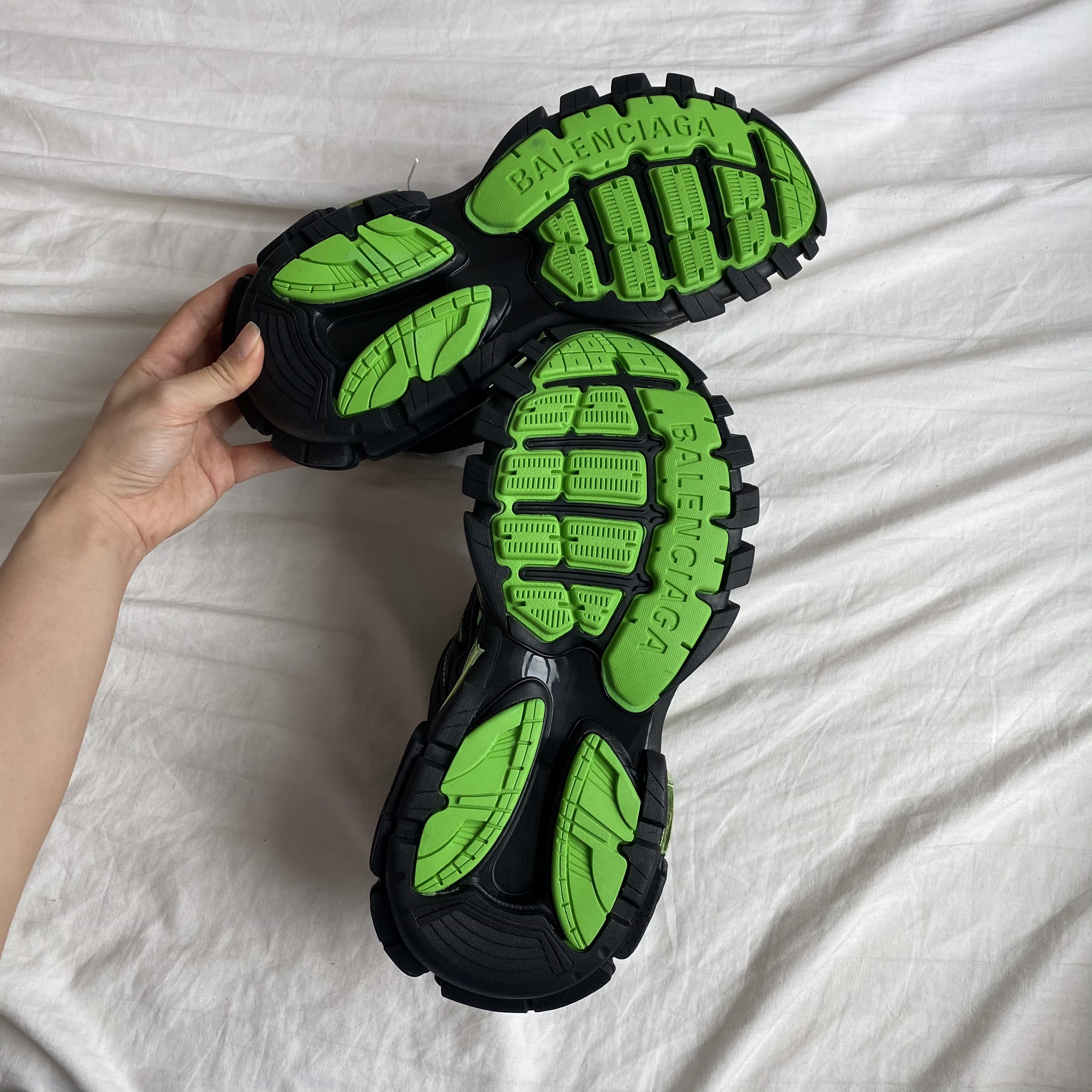 Blncig Track 2 Black Green 568614W2GN31086