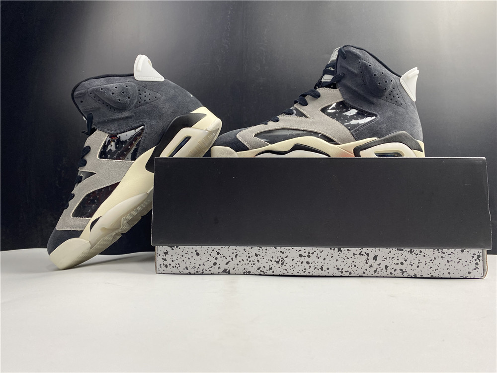 Air Jordan 6 Retro Tech Chrome