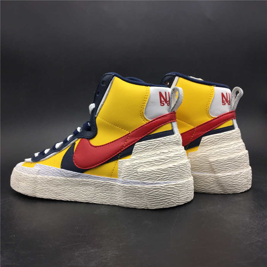 Nike Blazer Mid sacai Snow Beach BV0072-700