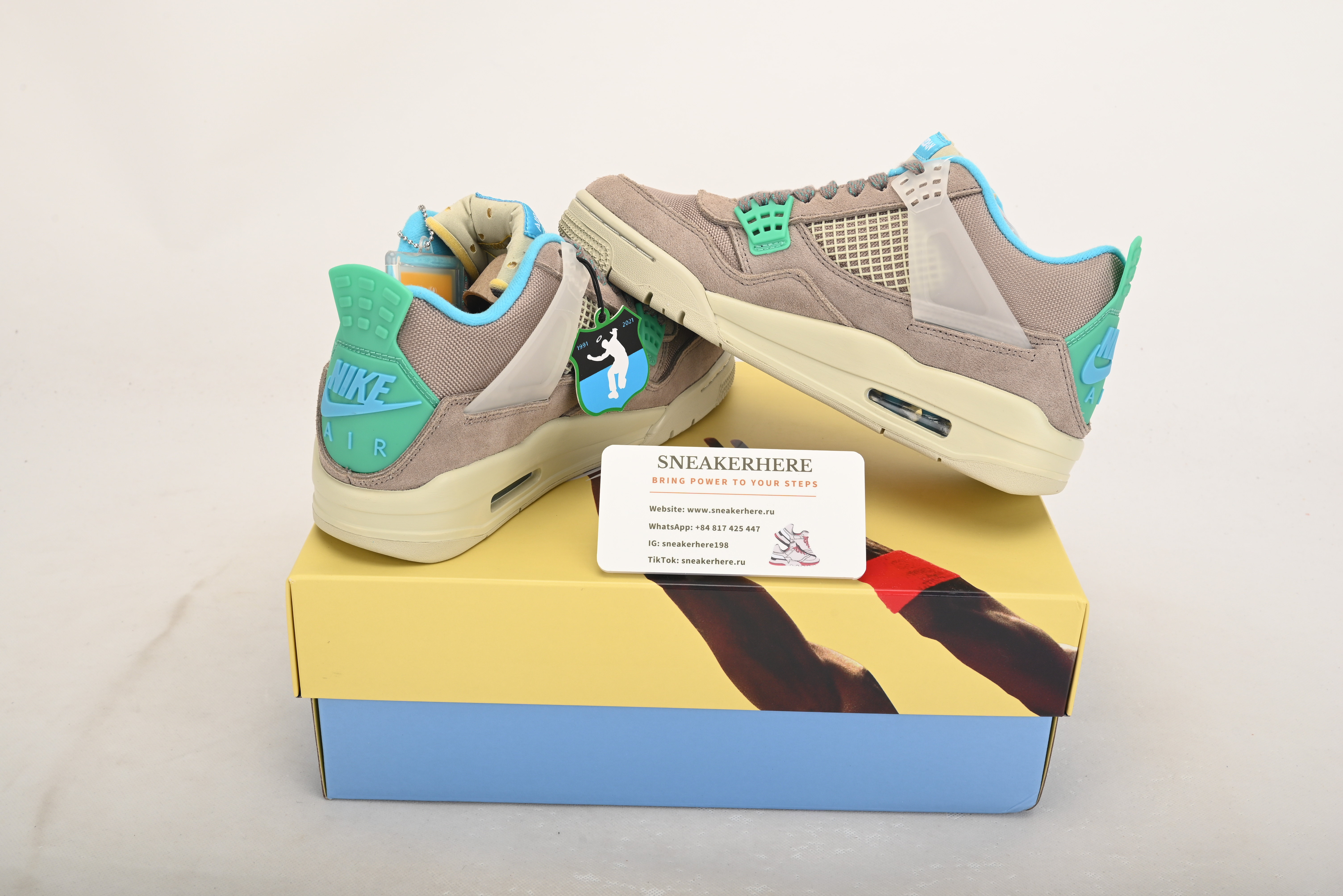 Air Jordan 4 Retro SP 30th Anniversary Union Taupe Haze DJ5718-242