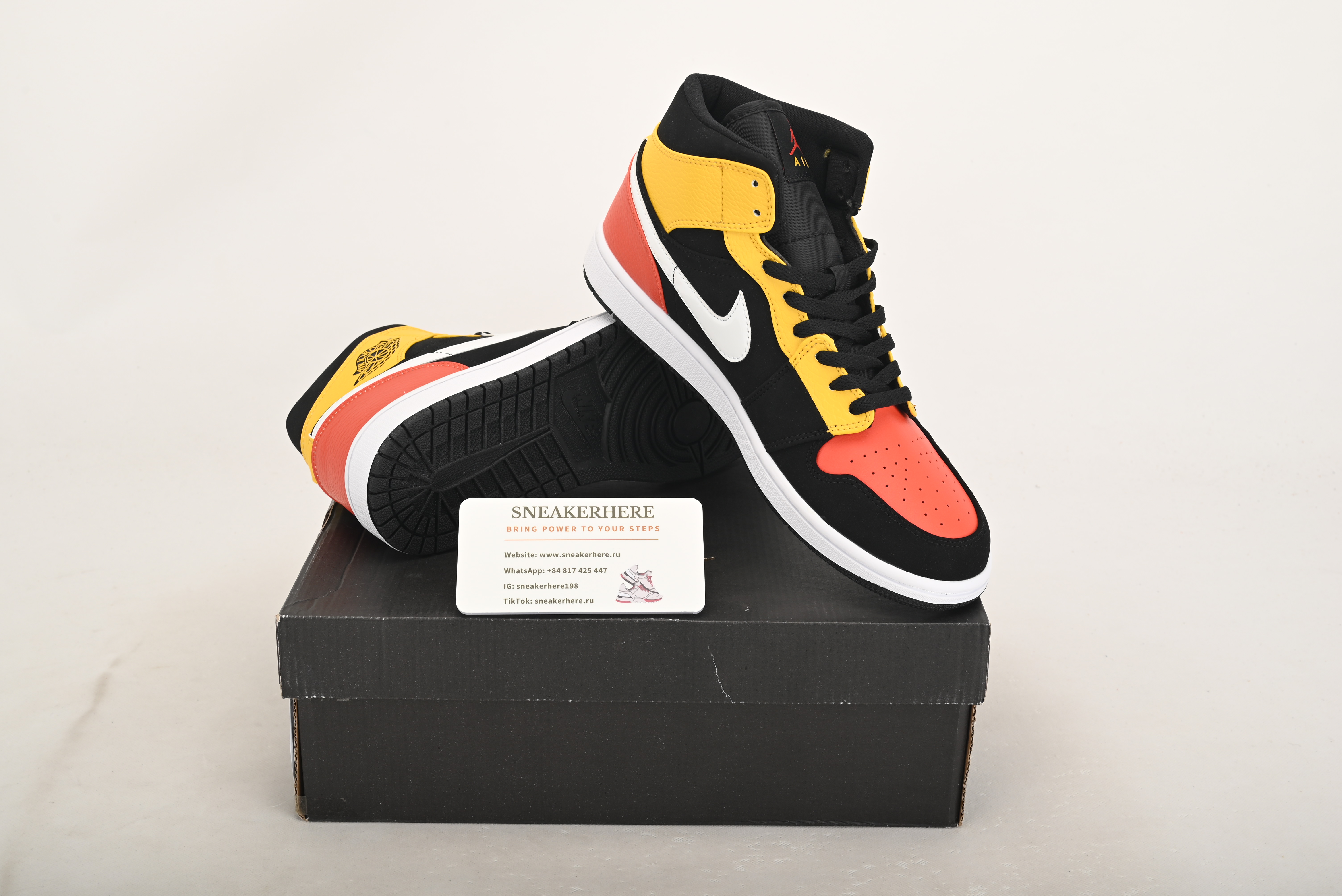 Air Jordan 1 Mid Black Amarillo Orange 852542-087