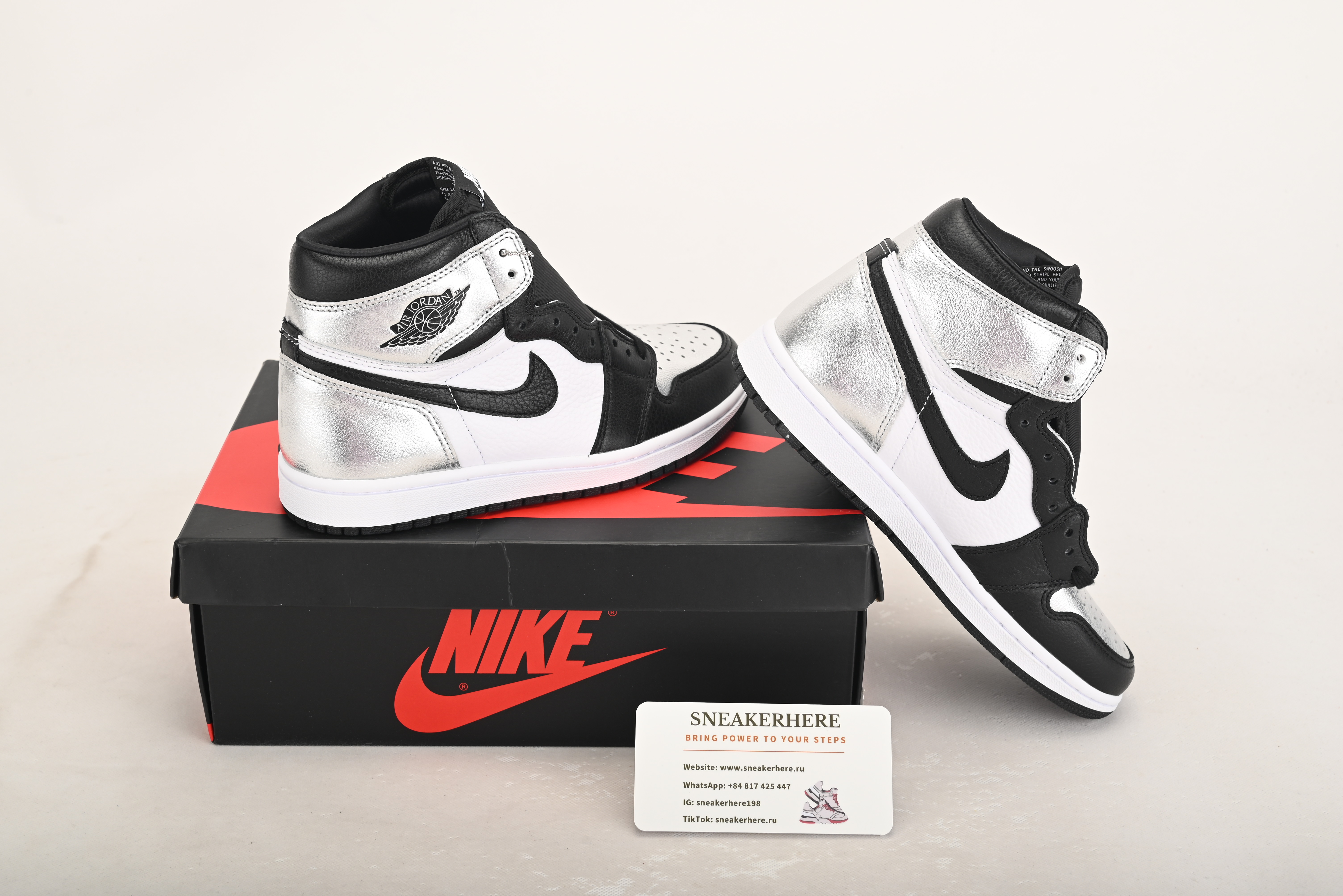 Air Jordan 1 Retro High Metallic Silver CD0461-001