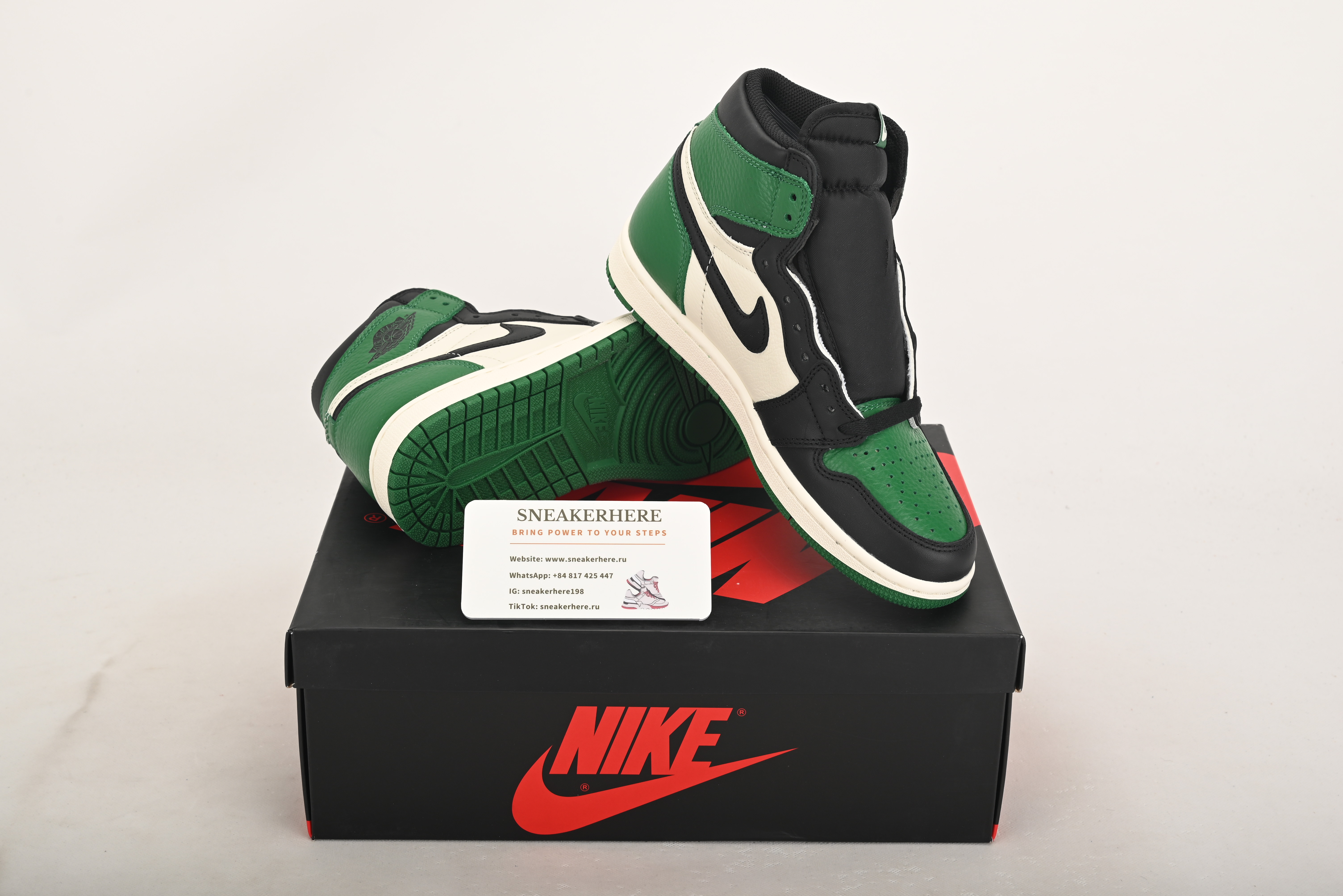 Air Jordan 1 Retro High Pine Green 555088-302