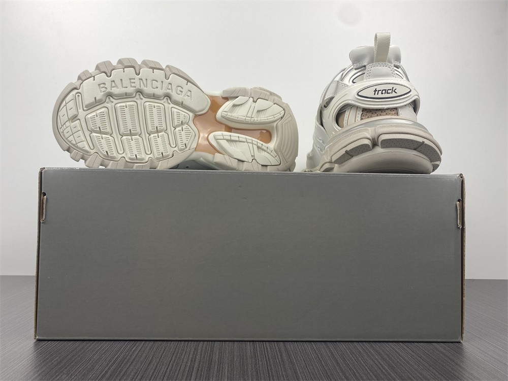 Blncig Track Brown White - 542436 N3LA6 3627