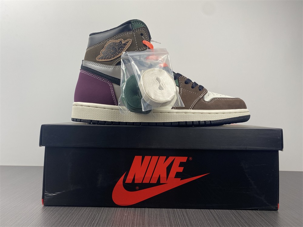 Air Jordan 1 High OG “Hand Crafted” DH3097-001