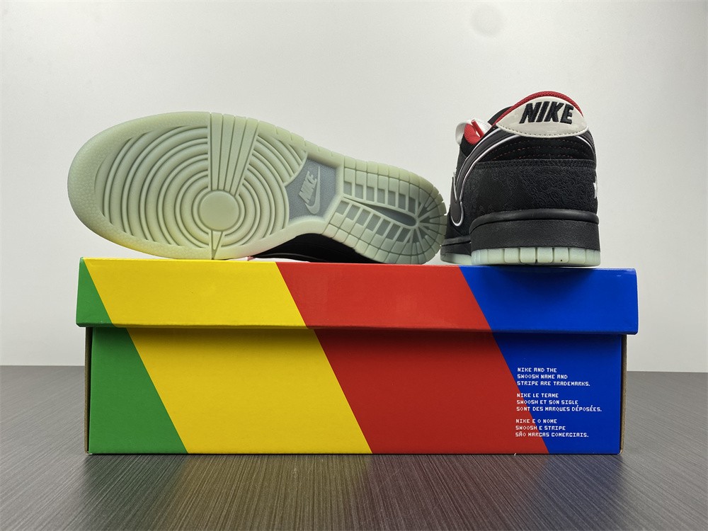 Nike Dunk Low LPL League of Legends DO2327-011