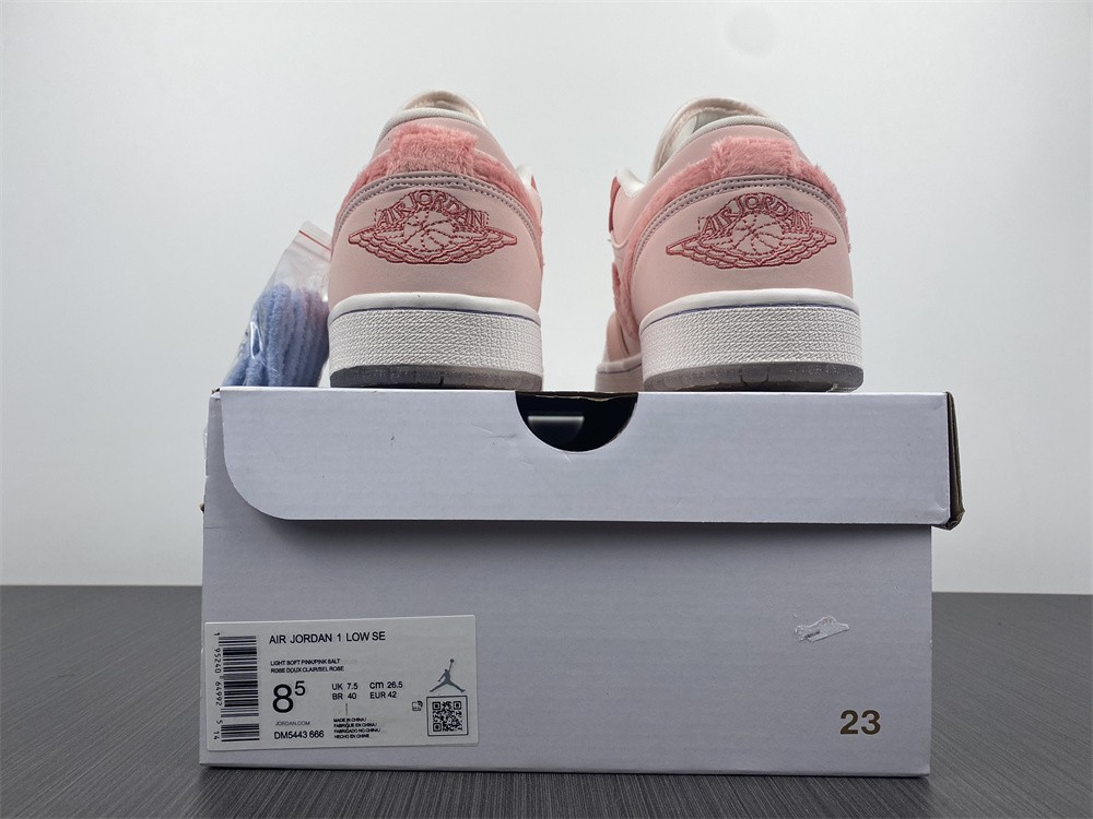 Air Jordan 1 Low SE Mighty Swooshers Pink (W) DM5443-666