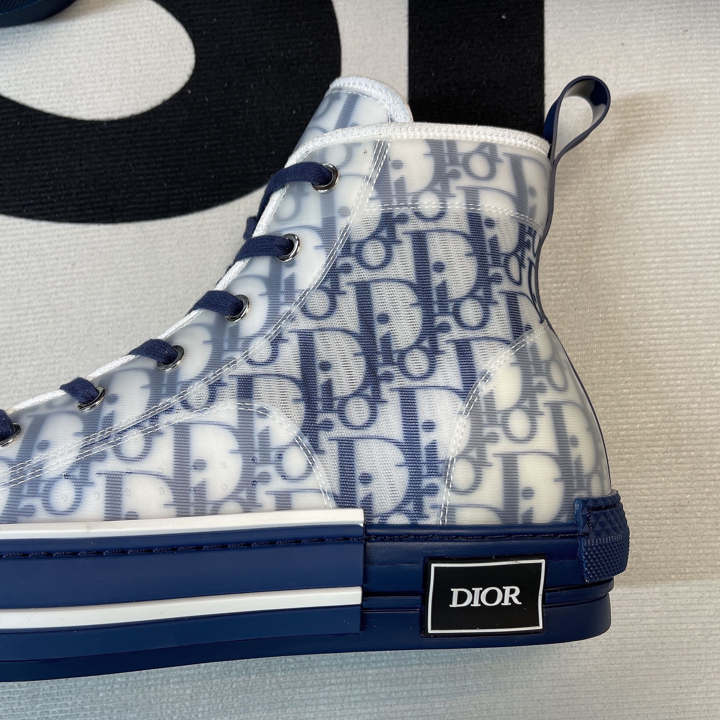 Dioorr B23 High Top Blue Oblique Transparency 3SH118YNT_H565