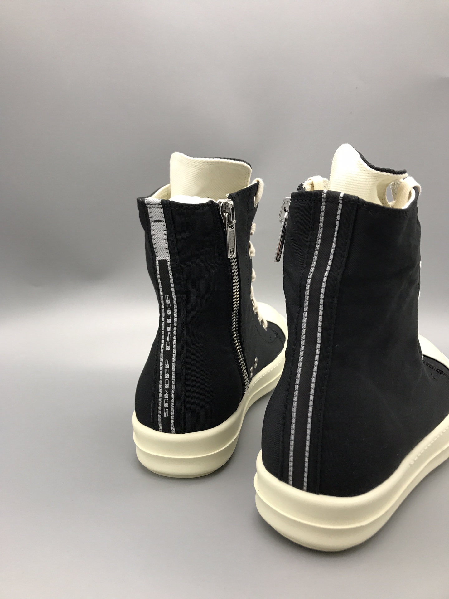 RkOwns DRKSHDW Canvas