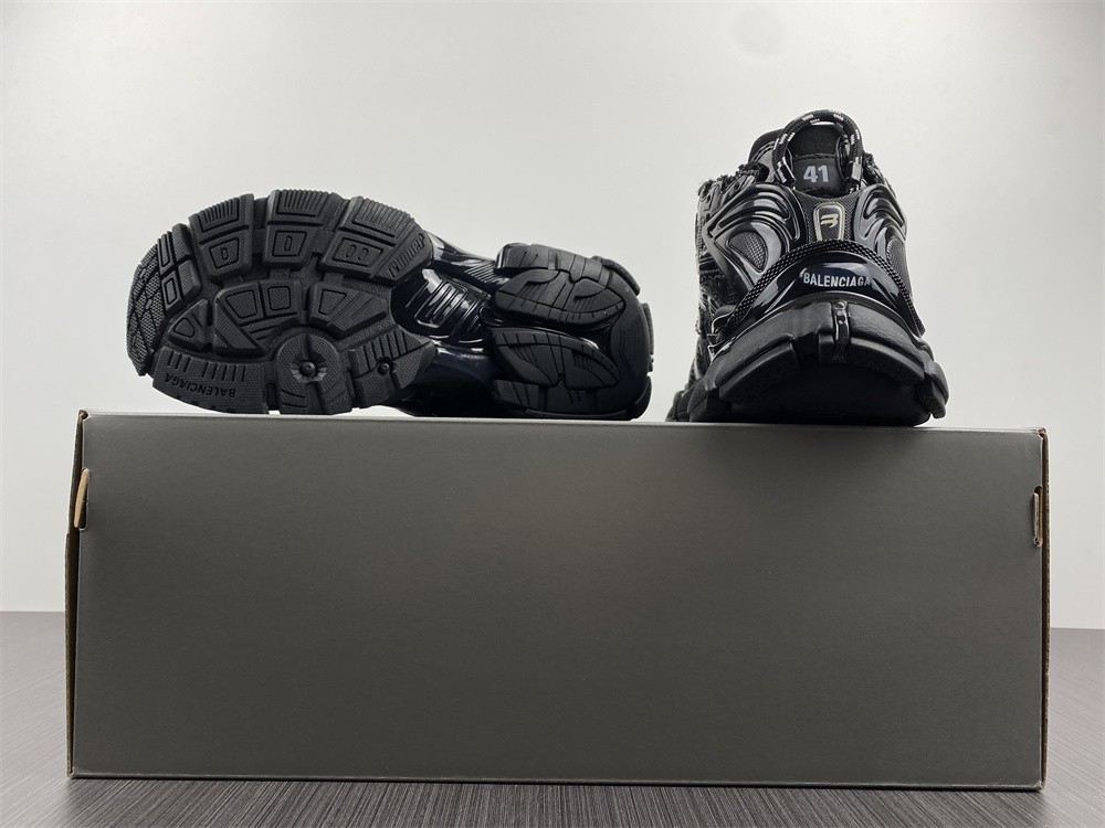 Blncig Runner Monocolor Kith Black 677403 W3RA9 1000