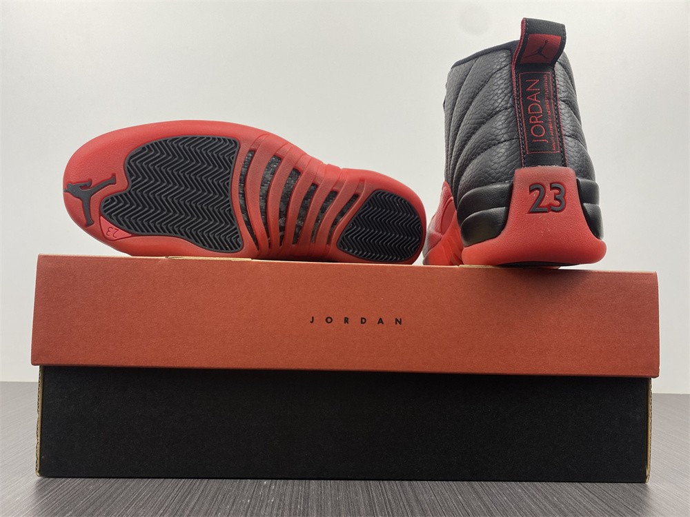 Air Jordan 12 Retro Flu Game (2016) 130690-002