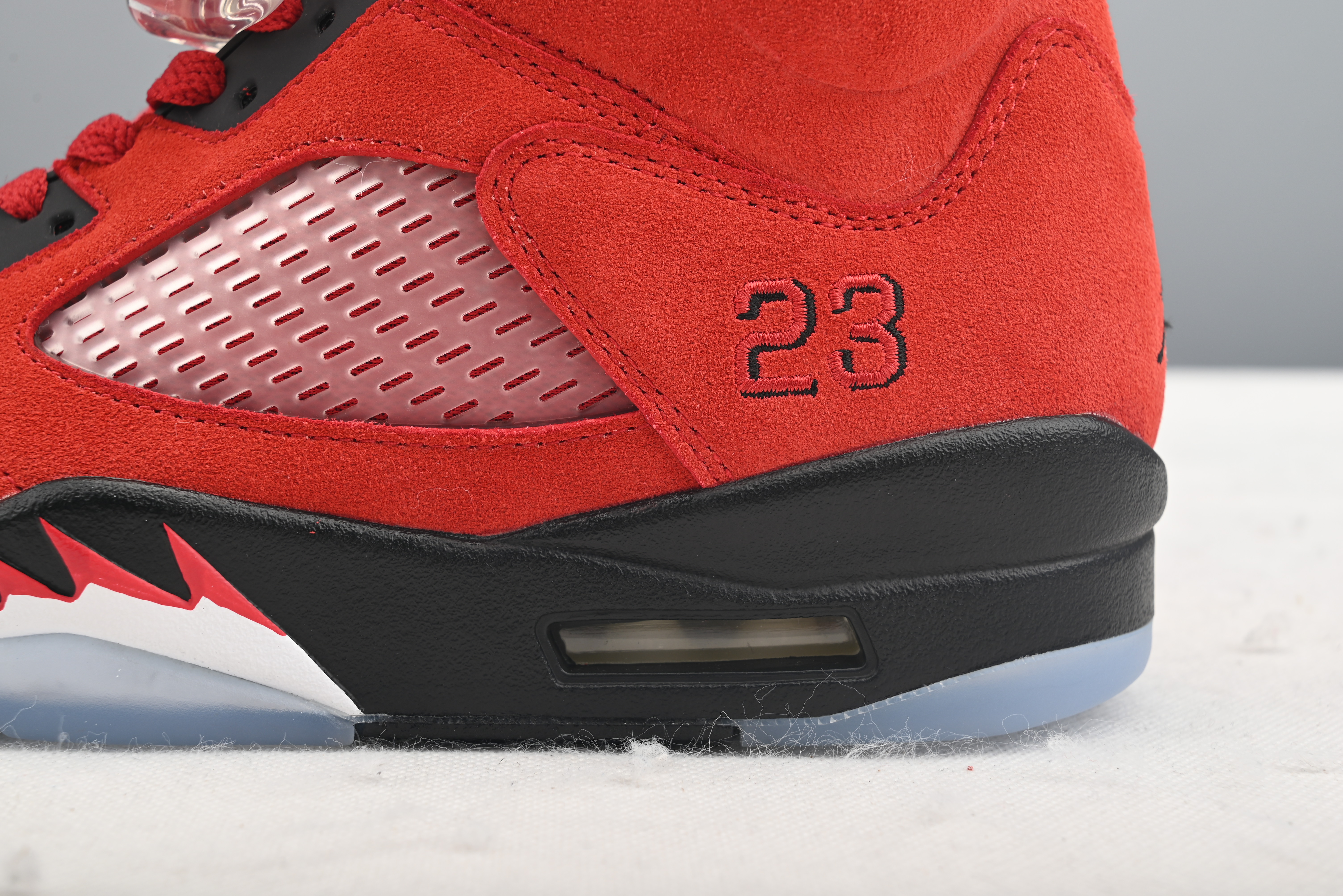 Jordan 5 Retro Raging Bull Red (2021)  DD0587-600