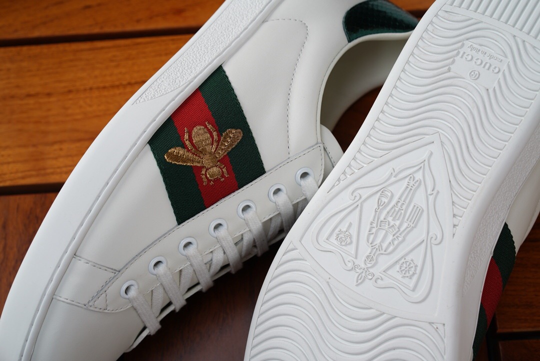Guccii1 Ace Embroidered Bee  429446 02JP0 9064