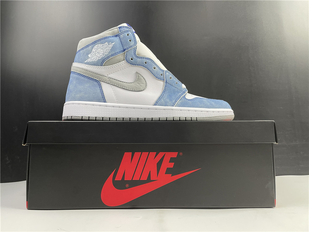 Jordan 1 Retro High Hyper Royal Smoke Grey  555088-402