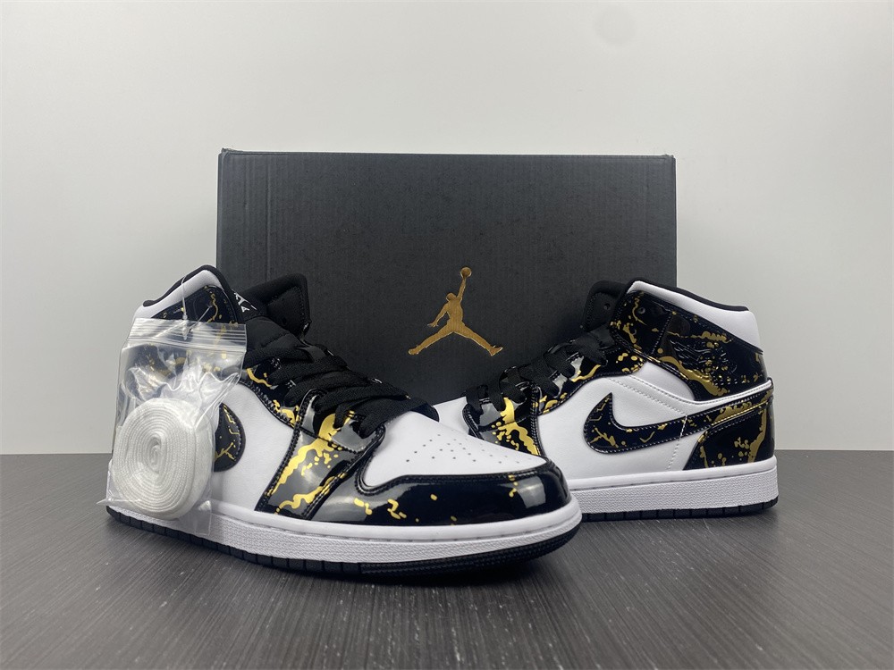 AIR JORDAN 1 MID 554724