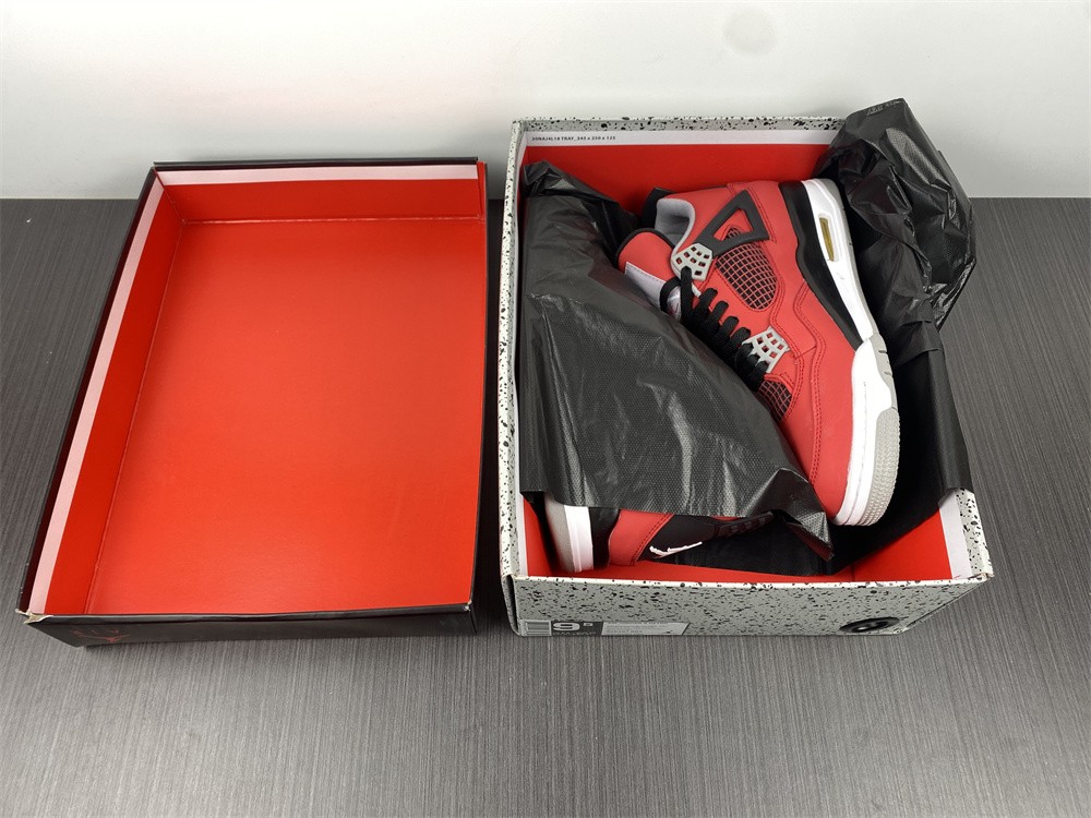 Jordan 4 Retro Toro Bravo  308497-603