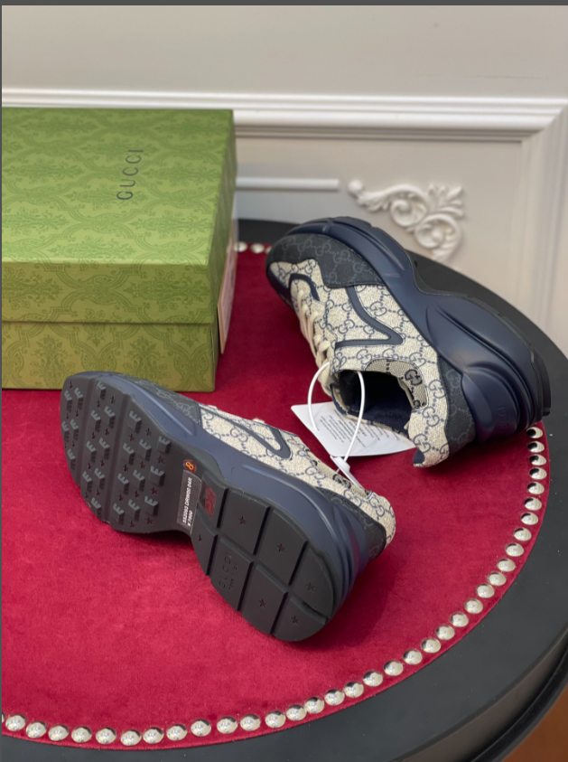 Guccii1 Sneaker