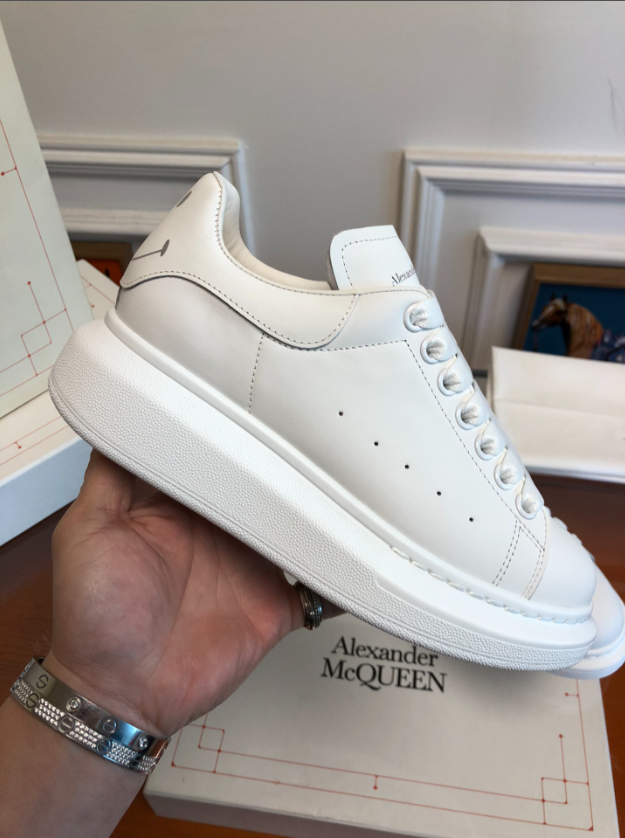 Alxndr McQN SNEAKERS 4