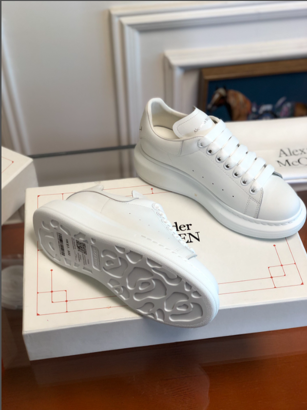 Alxndr McQN SNEAKERS 4