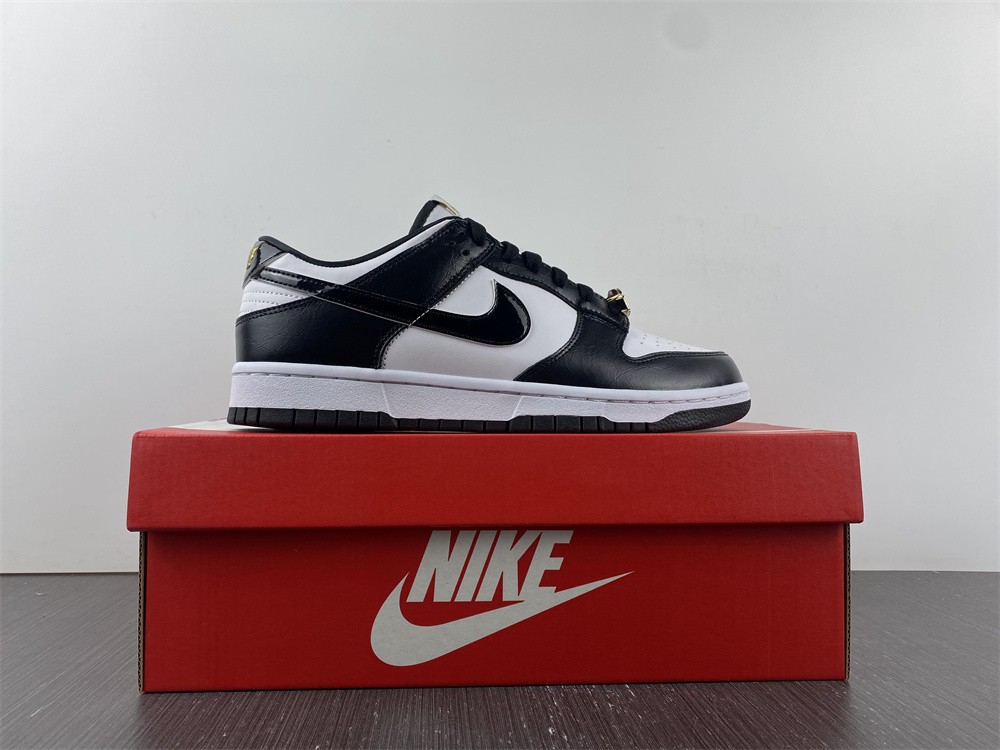 Nike Dunk Low “World Champ” DR9511-100