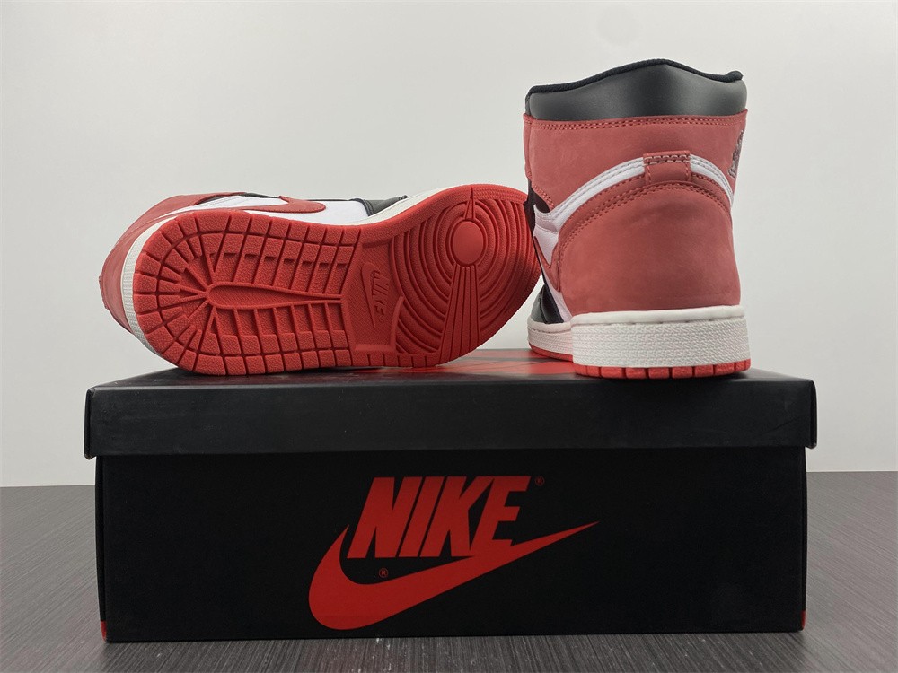 Jordan 1 Retro High Track Red  555088-112