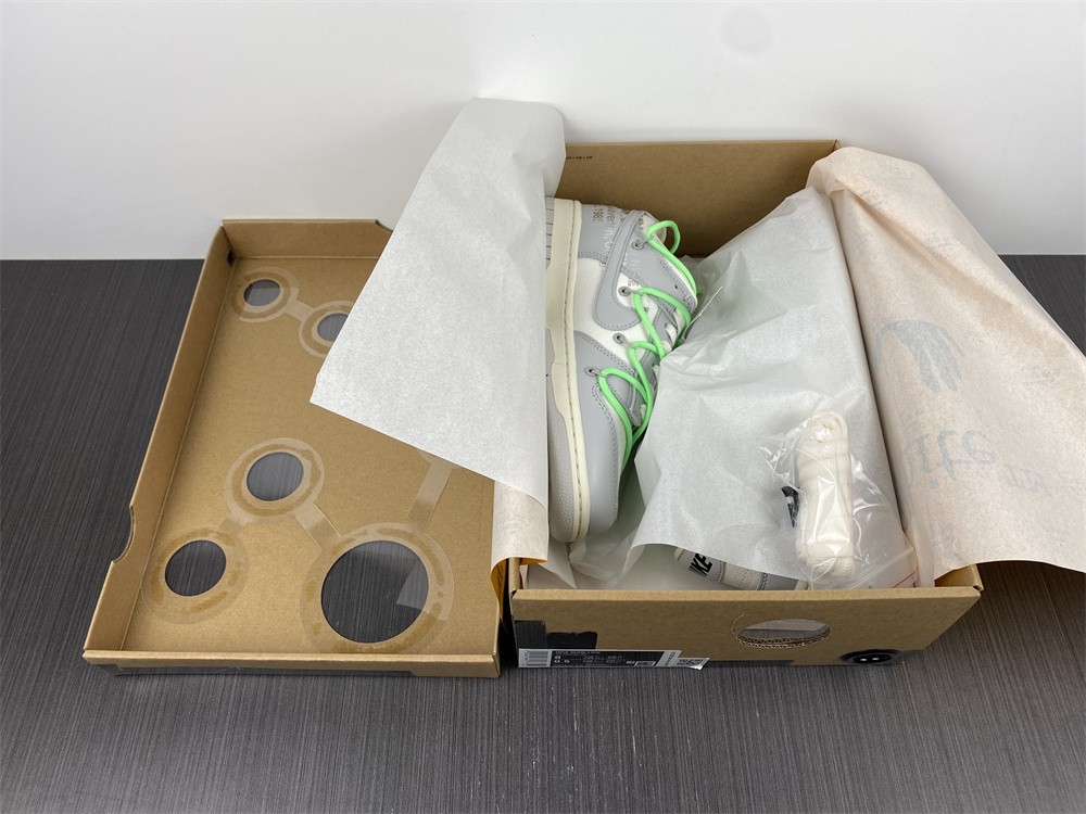Off-White x Dunk Low Lot 26  1602-116