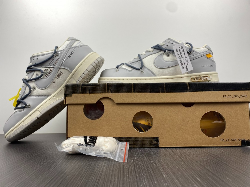 Off-White x Dunk Low lot 41 DM1602-105