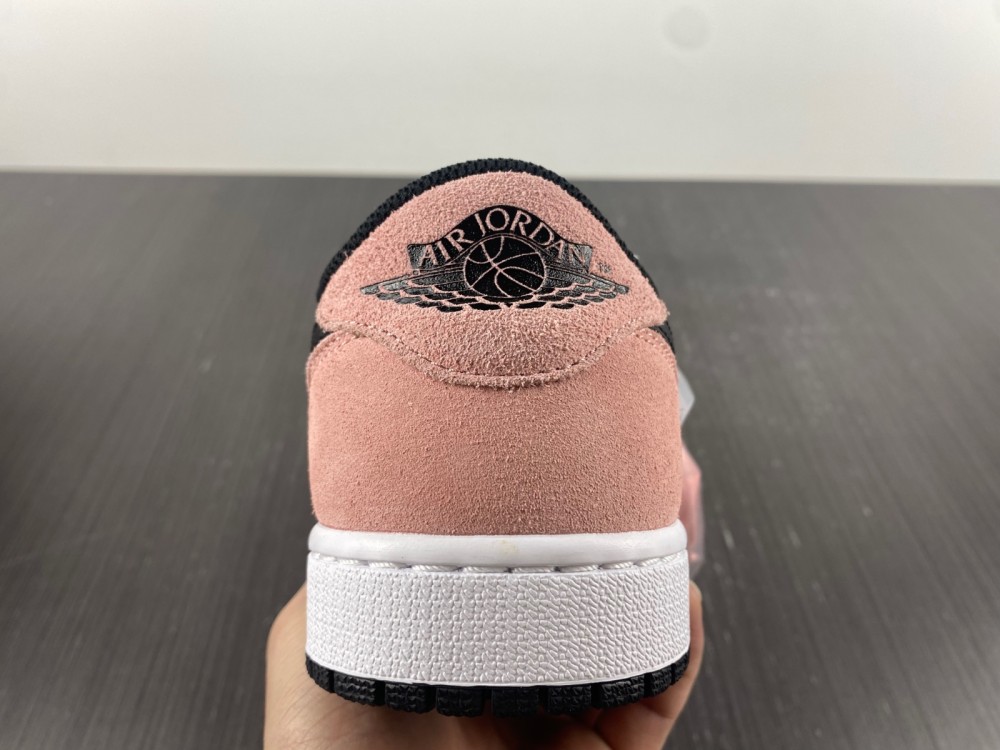 Jordan 1 Retro Low OG pink